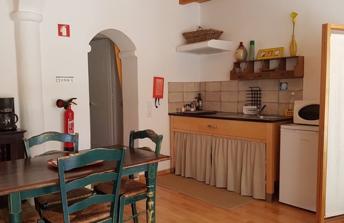 Quelfes Cabaña | Casa rural de alquiler íntegro con piscina en Quinta dos Cochichos 2 - 4