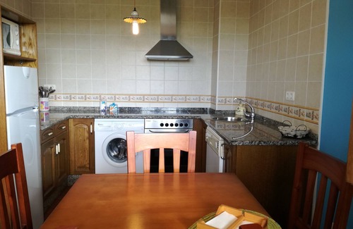 Serantes Cabaña | Casa rural (alquiler íntegro) La Lama para 4 personas