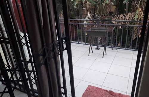 Bloubergstrand Apartamento | Apartamento de 2 dormitorios con cocina
