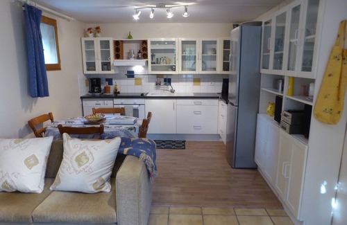 Rognonas Apartamento | Autoservicio 2 Dormitorio Casas rurales en el corazón de la Provenza