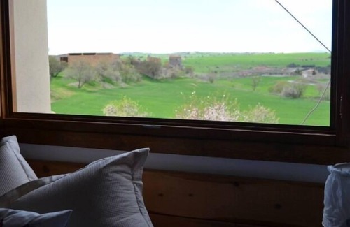 Osso de Sio Cabaña | Casa rural a 8km de Agramunt con 2 piscinas interior y exterior, wifi gratis