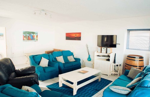 Gordons Bay Central Casa | Self-catering Accommodation in Gordons Bay, Cape Winelands