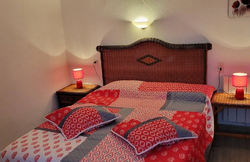 Les Assions Otro | Self catering accomodation Ardèche méridionale Les Vans CAPACITE maxi 4/ 5 persons