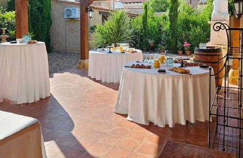 Castronuno Casa | Beautiful Alamedas - Una Casa Rural con una Historia Única