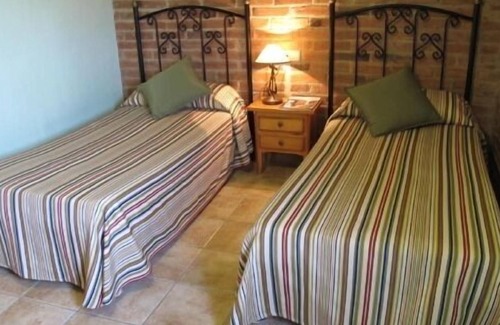 Serra de Daro Cabaña | Casa rural (alquiler íntegro) Can Pujol para 4 personas