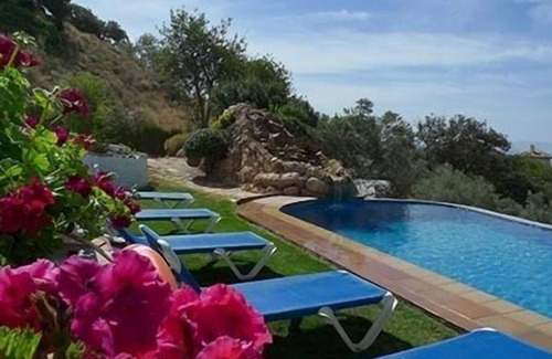 Alora Cabaña | Casa rural (alquiler íntegro) El Chorro Villas para 6 personas