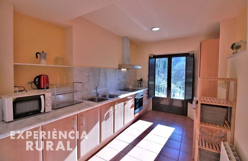 Les Preses Cabaña | Fantástica casa rural muy bien comunicada con capacidad para 14 personas