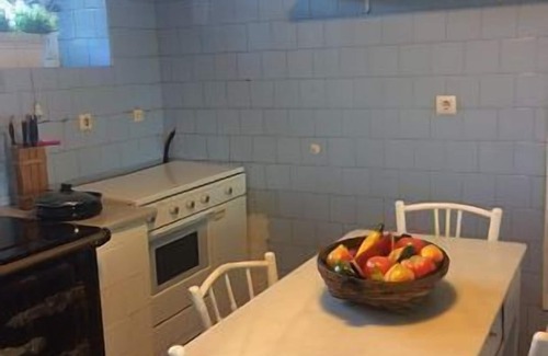 Baselgas Casa | Casa rural (alquiler íntegro)14 personas. Estancia mínima 2 noches.