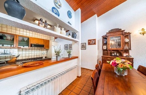 Catalonian Pyrenees Cabaña | Casa con Piscina 1 hora de Barcelona. Alquiler integro.