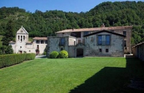 Vidra Cabaña | Casa rural (alquiler íntegro) Cal Pubill de Ciuret para 35 personas
