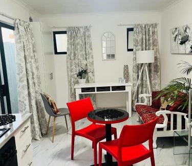 Bloubergstrand Apartamento | Self catering one bedroom cottage