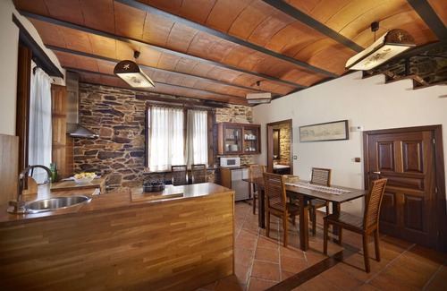 Aronces Cabaña | Casa rural (alquiler íntegro) Quintana de Somao para 8 personas