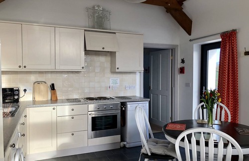 Carmarthen Cabaña | Self Catering Cottage situado en el campo cerca de Carmarthenshire