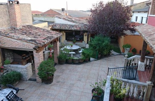 Velilla Cabaña | Casa rural (alquiler íntegro) San Blas para 10 personas