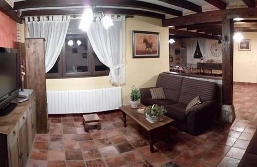 Velilla Cabaña | Casa rural (alquiler íntegro) San Blas II para 6 a 13 personas