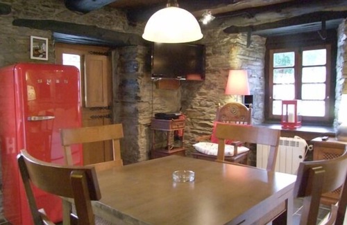 Taramundi Cabaña | Casa rural (alquiler íntegro) TAReira para 4 personas