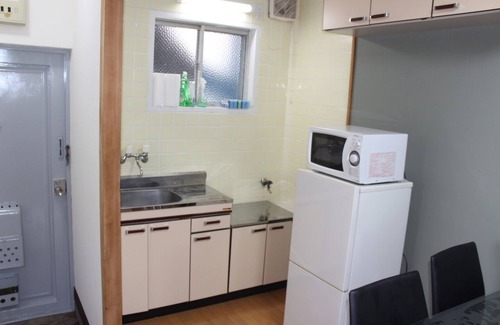 Kasuga Apartamento | 4 camas Facilidad de alojamiento comercial confiable con permiso de instalación Amplio 45m2 que puede ser utilizado por familias 30 minutos a la estación de Fukuoka Metropolitana Dazaifu JR Kasuga Estación de Nishitetsu Kasugahara Hikarimachi Parada de...