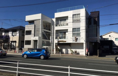 Kasuga Apartamento | 4 camas Facilidad de alojamiento comercial confiable con permiso de instalación Amplio 45m2 que puede ser utilizado por familias 30 minutos a la estación de Fukuoka Metropolitana Dazaifu JR Kasuga Estación de Nishitetsu Kasugahara Hikarimachi Parada de...