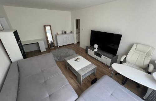 Nitra Apartamento | -Self-check- brand new apartment White-Diamond