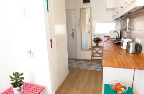 Szentimrevaros Apartamento | Self check-in eco studio in the heart of Buda