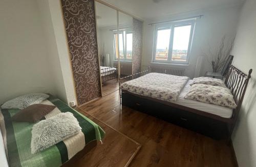 Nitra Apartamento | -Self-Check- Luxury view penthouse on the roof of City