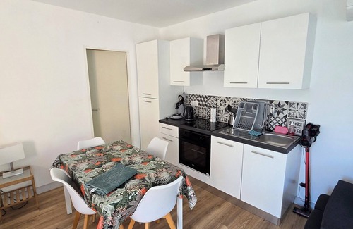 Flassans-sur-Issole Apartamento | Self-contained studio in the heart of the Var