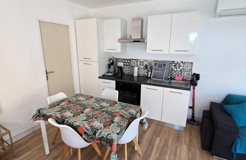 Flassans-sur-Issole Apartamento | Self-contained studio in the heart of the Var