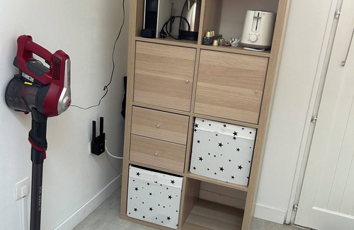 Decines-Charpieu Apartamento | Self-contained studio in Decines Centre