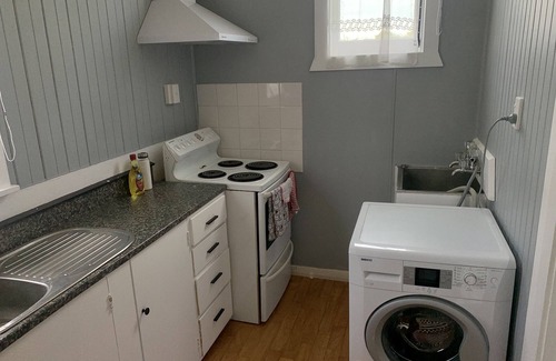 Palmerston North Apartamento | Self-Contained 2-Bedrooms Apartment