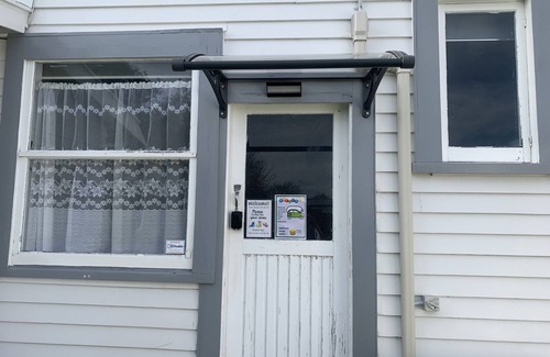 Palmerston North Apartamento | Self-Contained 2-Bedrooms Apartment