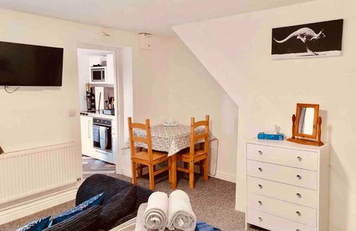 Chorley Apartamento | Self contained studio in Chorley by Lancashire Holiday Lets