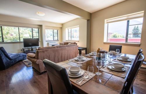 Revelstoke Apartamento | Selkirk Snug by Revelstoke Vacations