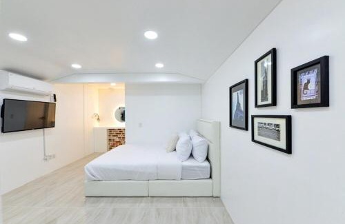 Buk Casa | Sellin Onsu Swimming Pool Pension