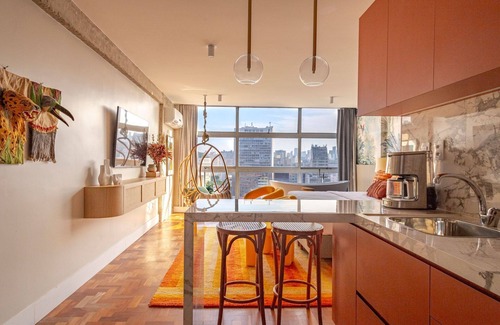 Central Zone Casa | Selva SampaSky: bathtub and view on the 24th floor