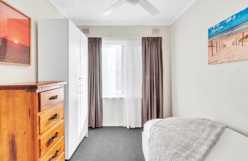 Semaphore Apartamento | Semaphore's Seaside Retreat