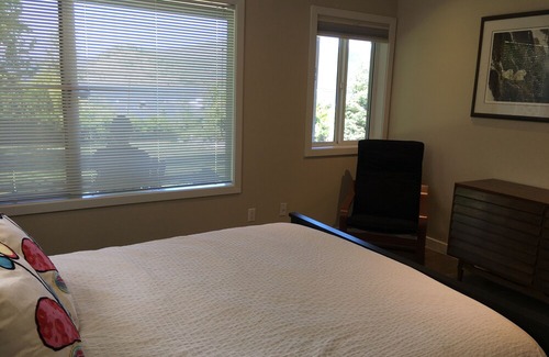 Blind Bay Casa | Semi Lake Front, Family Friendly, Dock and Buoy