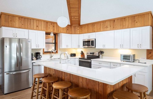 South Nags Head Casa | Semi-Oceanfront, Hot Tub, Pool and Tennis Access