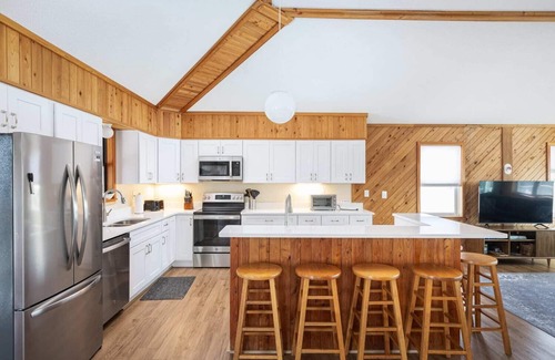South Nags Head Casa | Semi-Oceanfront, Hot Tub, Pool and Tennis Access