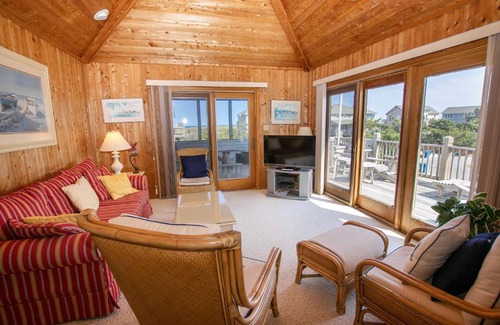 Duck Casa | Semi-Oceanfront, secluded Beach Cottage, Close to Beach! SA210, Farmer