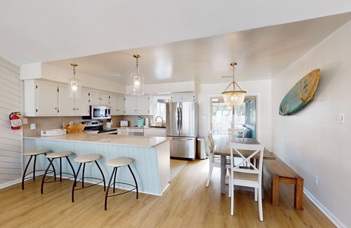 Sandbridge Casa | Semi oceanfront house with outdoor pool and cabana - steps to beach