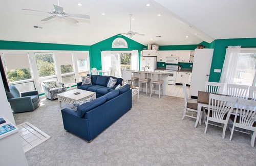Monteray Shores Casa | Semi-Soundfront, Private Pool, Hot Tub, Gas grill, MS9, Mango Manor
