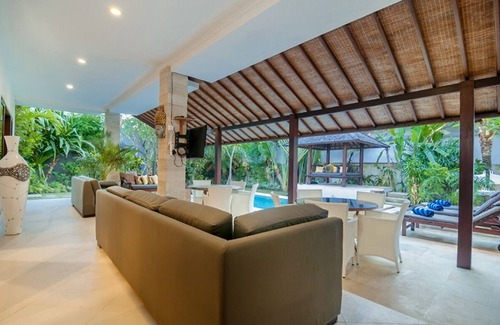Petitenget Villa | SEMINYAK, PASEO A LA PLAYA, 7 BDRM, VALOR INCREÍBLE