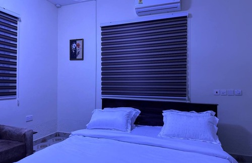 Koforidua Hotel | Senalli Hotel