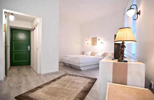 Eger Hotel | Senator Ház