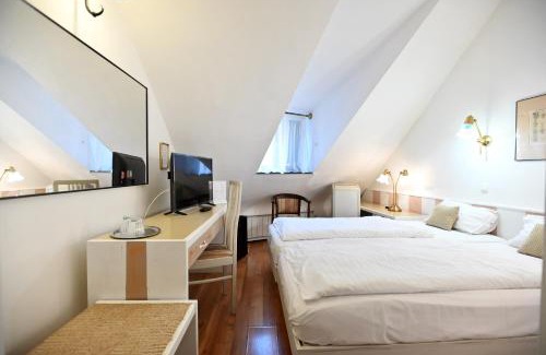 Eger Hotel | Senator Ház