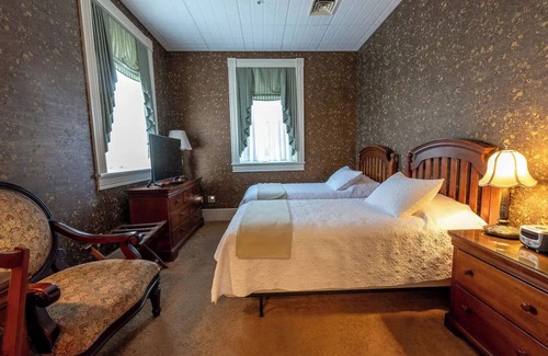 Geneseo Cama Y Desayuno | Seneca Room - Big Tree Inn