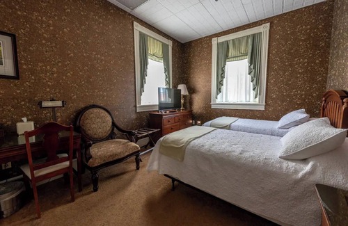 Geneseo Cama Y Desayuno | Seneca Room - Big Tree Inn