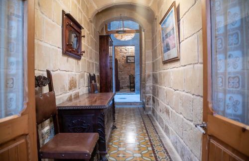 Qormi Casa | Senglea Charming 2BDR Townhouse