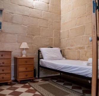 Qormi Casa | Senglea Charming 2BDR Townhouse