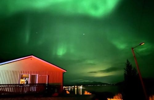 Lenvik Casa | Senja Peak Panorama